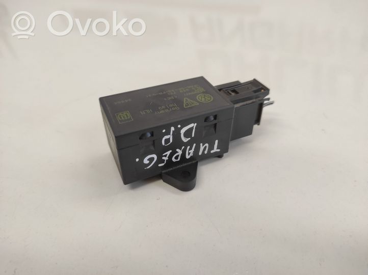 Volkswagen Touareg I Seat heating relay 7L0959772