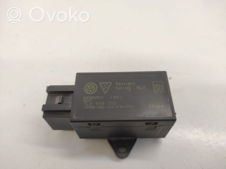 Volkswagen Touareg I Seat heating relay 7L0959772