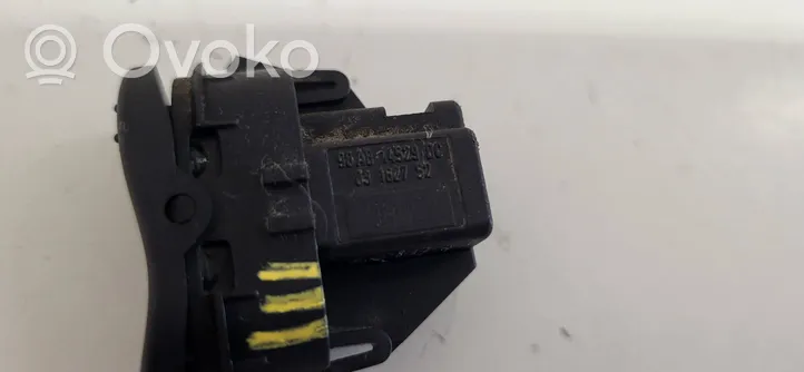 Ford Focus Electric window control switch 98AB14529BC