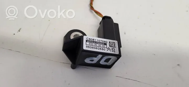 Citroen C5 Airbagsensor Crashsensor Drucksensor 9636982680