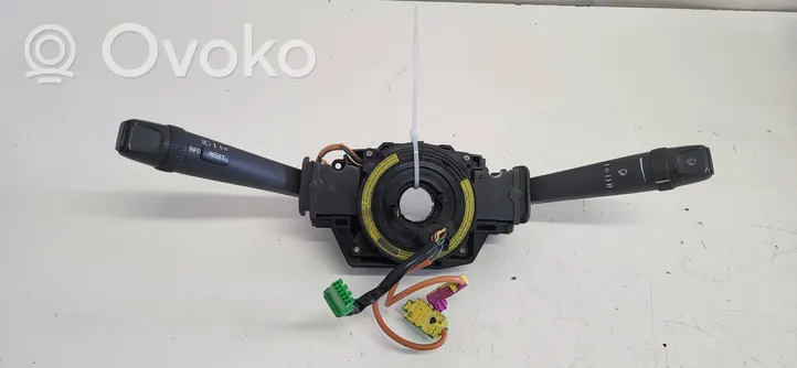 Volvo S60 Leva/interruttore dell’indicatore di direzione e tergicristallo 8666597