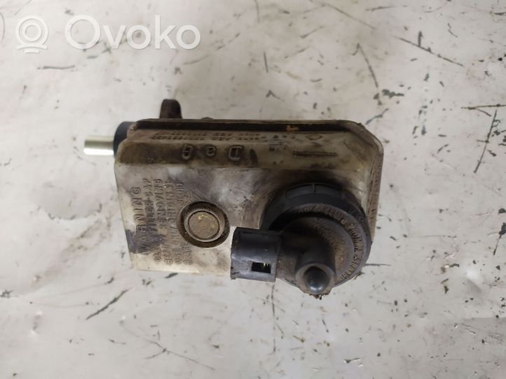 Renault Laguna I Master brake cylinder 