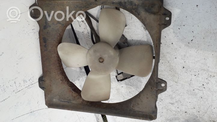 Mitsubishi Sigma Radiator cooling fan shroud 