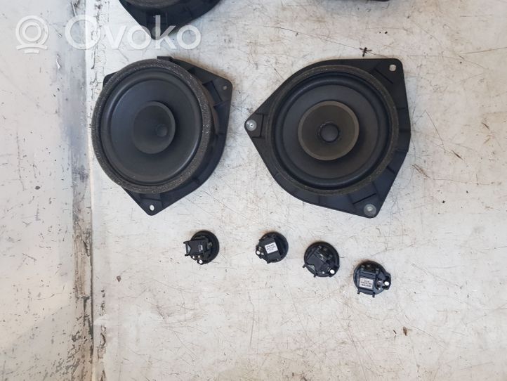 Opel Antara Kit sistema audio 8616002380