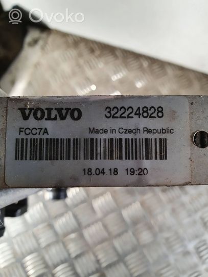 Volvo XC90 Chłodnica 32224828