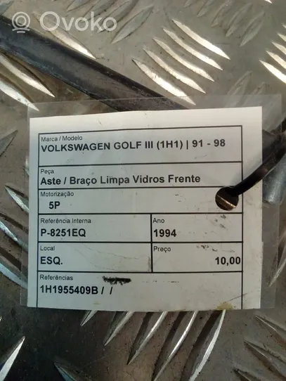 Volkswagen Golf III Wiper trim 