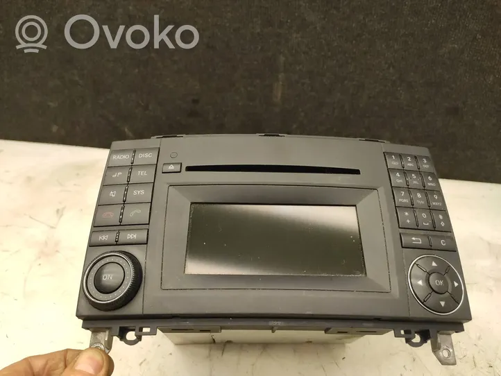 Mercedes-Benz Sprinter W906 Radio/CD/DVD/GPS-pääyksikkö A1699002000