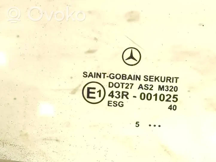 Mercedes-Benz Sprinter W901 W902 W903 W904 Mazā "A" tipa priekšējo durvju stikls 9017250120