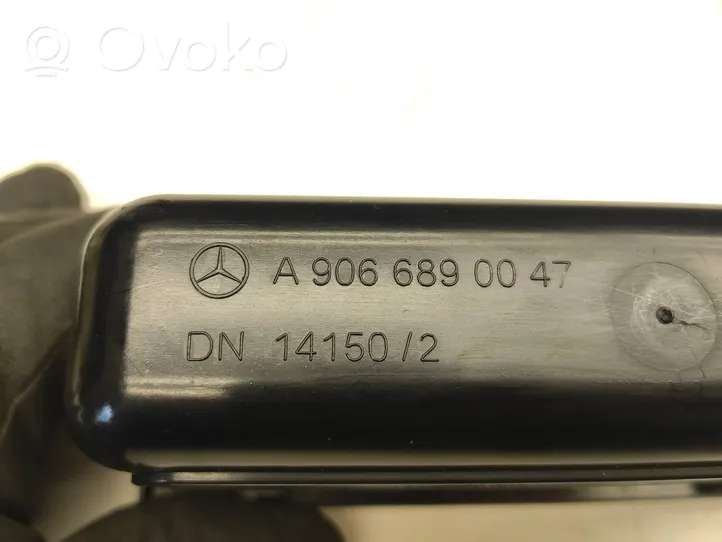 Mercedes-Benz Sprinter W906 Altri elementi della console centrale (tunnel) A9066890047