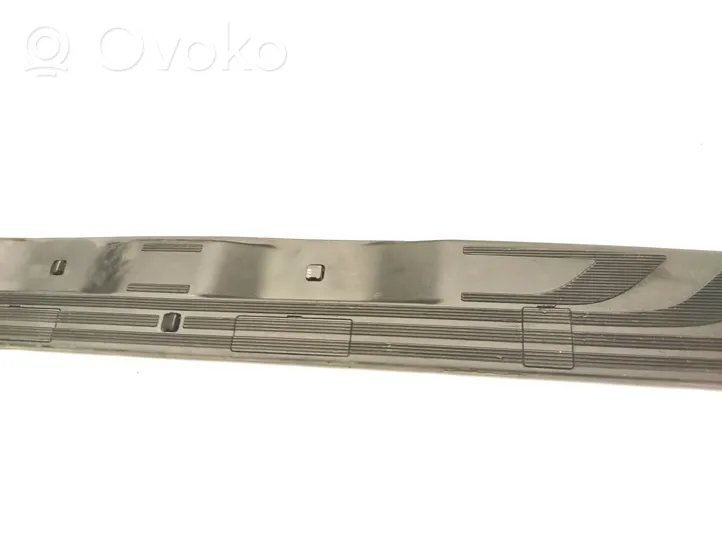 Mercedes-Benz Sprinter W907 W910 Rivestimento di protezione sottoporta del bagagliaio/baule A9106862600