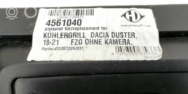 Dacia Duster II Griglia superiore del radiatore paraurti anteriore 4561040