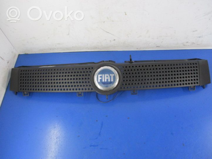 Fiat Panda 141 Atrapa chłodnicy / Grill 735314236