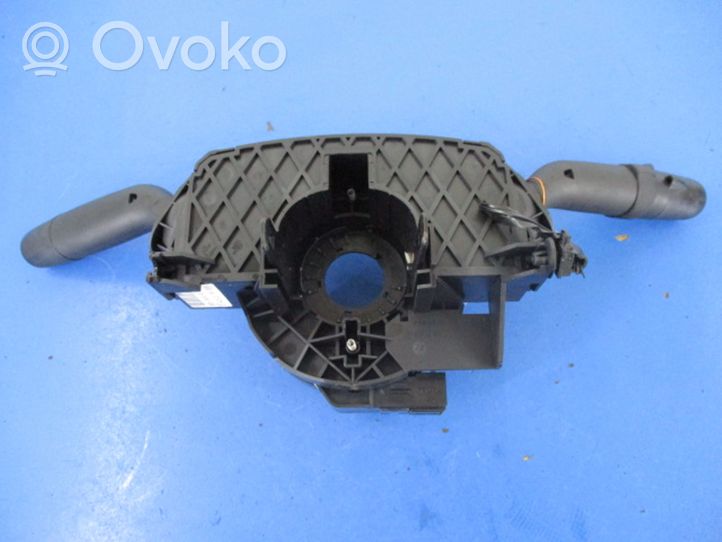 Mazda 2 Muut kytkimet/nupit/vaihtimet 3M71-13N064-BC