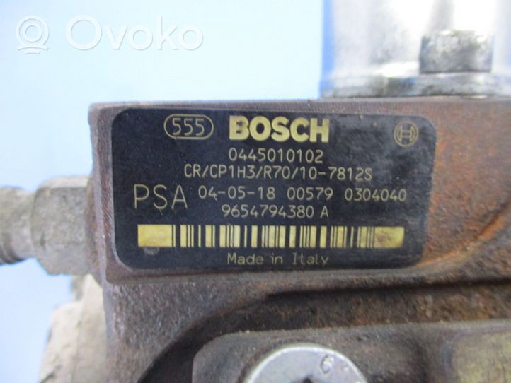 Peugeot 307 CC Polttoaineen ruiskutuksen suurpainepumppu 9654794380A