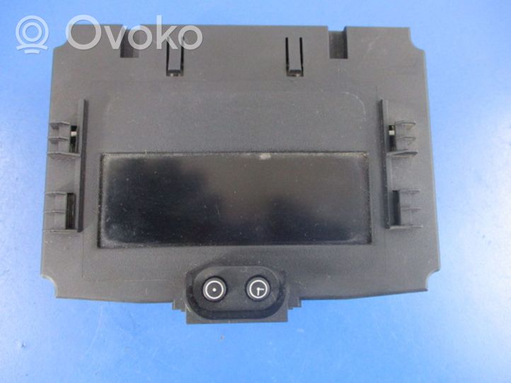 Opel Zafira A Unità principale autoradio/CD/DVD/GPS 13106246