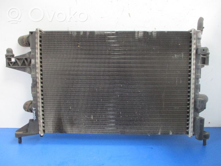 Opel Corsa C Dzesēšanas šķidruma radiators 24445160