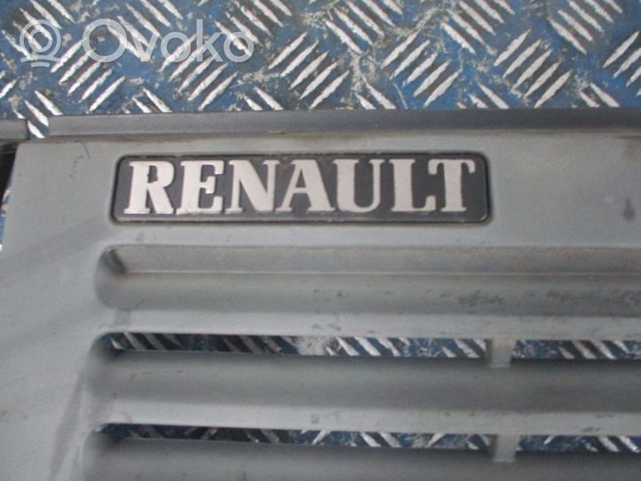 Renault Master I Front grill 7700760900