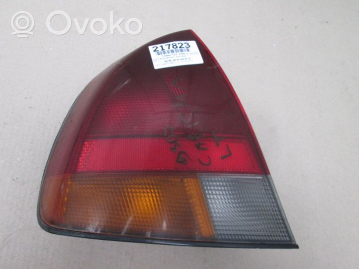 Mitsubishi Carisma Lampa tylna 