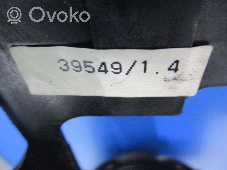 Toyota Yaris Verso Drążek zmiany biegów 33530-0D010