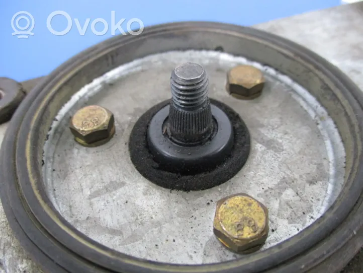 Volvo 340 -  360 Tringlerie et moteur d'essuie-glace avant 964652