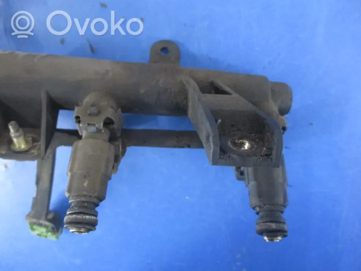 Citroen Xsara Picasso Listwa wtryskowa 9628982980C