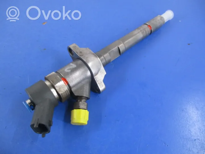 Ford Focus C-MAX Fuel injector 892080