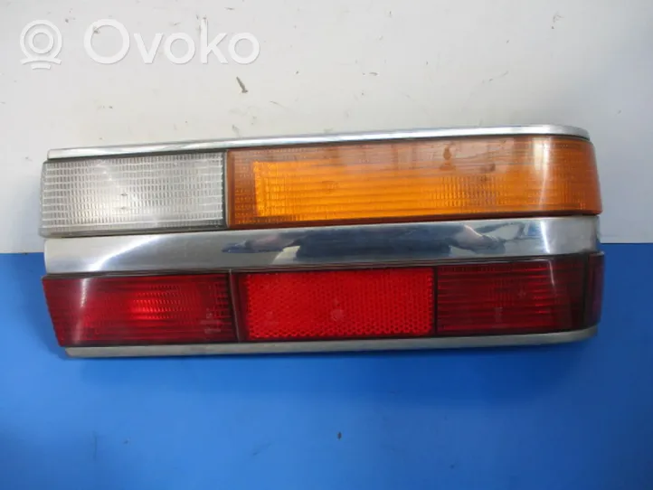 BMW 5 E12 Lampa tylna 