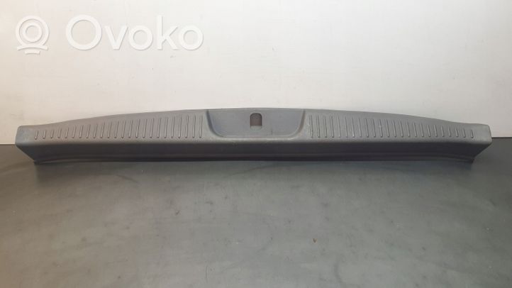 KIA Carnival Trunk/boot sill cover protection 857704d500