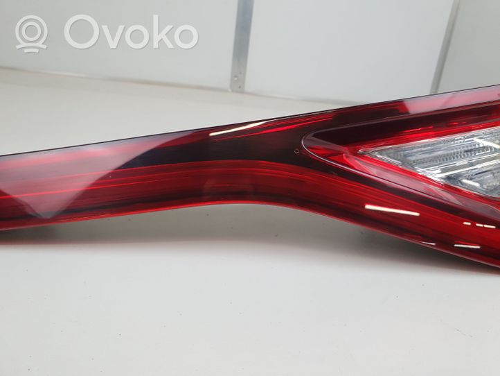 Renault Megane IV Tailgate rear/tail lights 