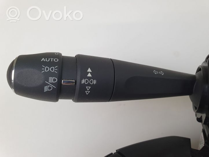 Peugeot 3008 II Manetka / Przełącznik kierunkowskazów wycieraczek 98262594ZD