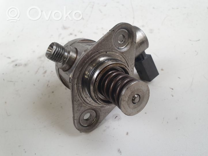 Volkswagen Golf VII Fuel injection high pressure pump 04E127025D