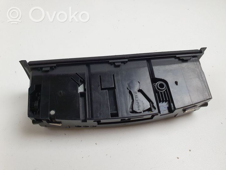 BMW 3 E46 Glove box central console 