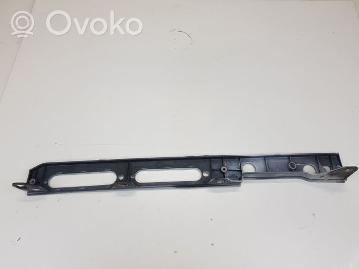 Land Rover Range Rover L405 Supporto di montaggio del parafango 