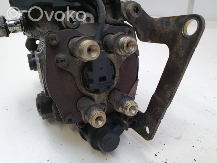 Opel Zafira A Fuel injection high pressure pump 1465575011