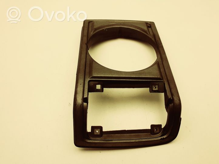 Toyota Land Cruiser (FJ60) Listwa pod lampę przednią 5313190A00