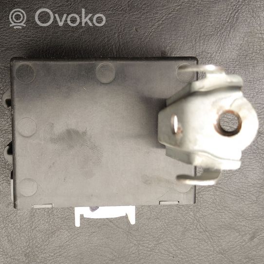 Toyota Solara Boîtier module alarme 89780AA010