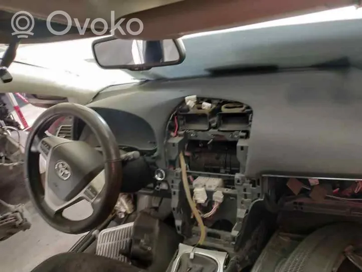 Toyota Avensis T250 Oro pagalvių komplektas su panele 