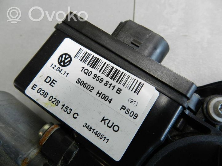 Volkswagen Eos Elektryczny podnośnik szyby drzwi tylnych 1Q0959811B