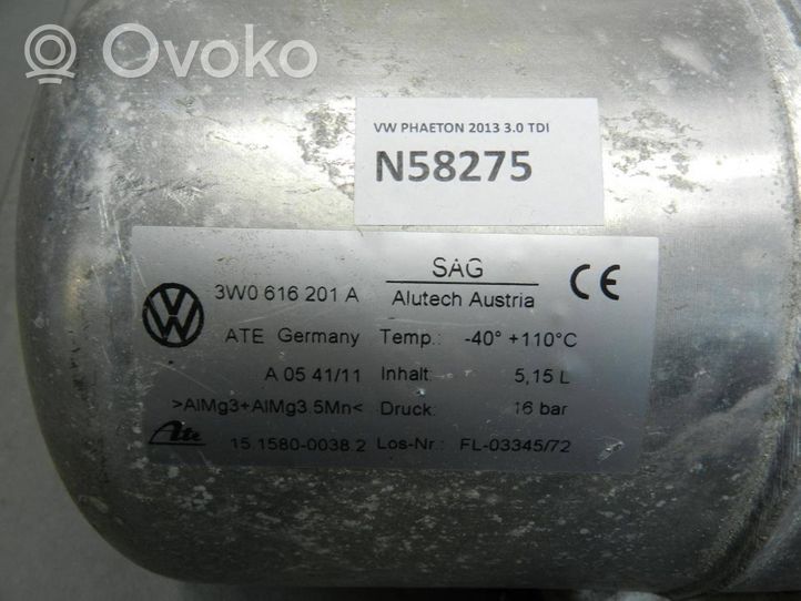 Volkswagen Phaeton Zbiornik powietrza tylnego zawieszenia pneumatycznego 3W0616201A