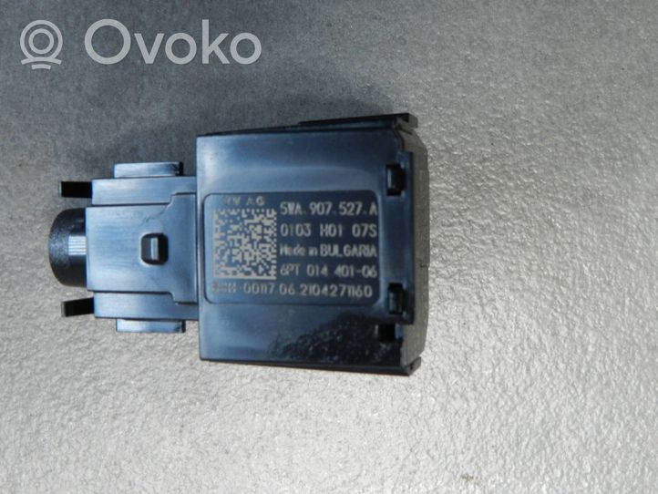 Volkswagen Golf VIII Sensor de luz solar 5WA907527A