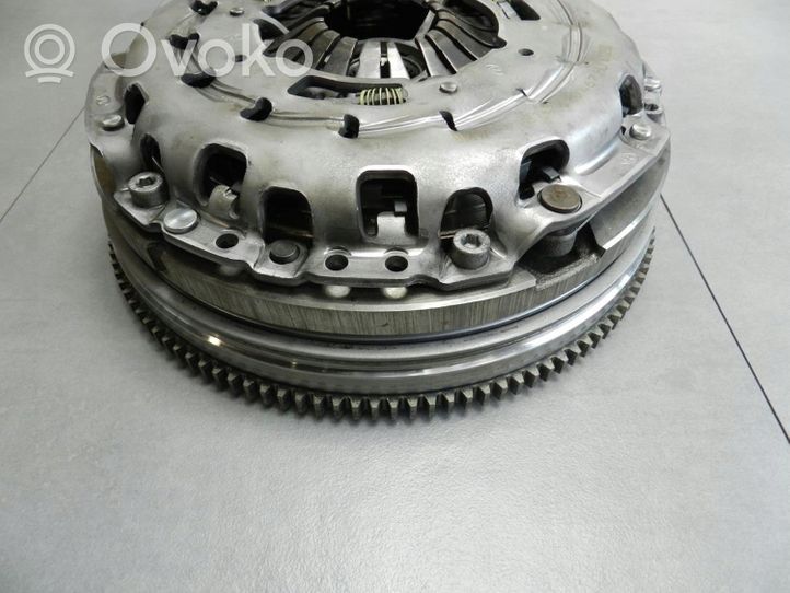 BMW 2 F22 F23 Clutch set kit 8667195