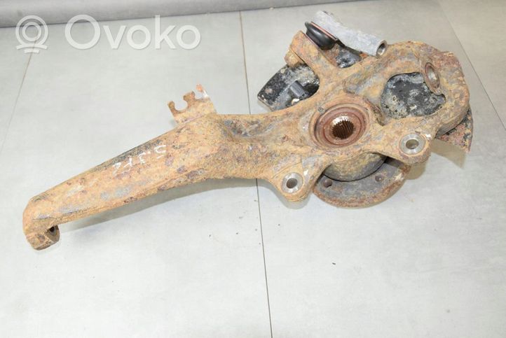 Volkswagen Amarok Fuso a snodo con mozzo ruota anteriore 2H0258D