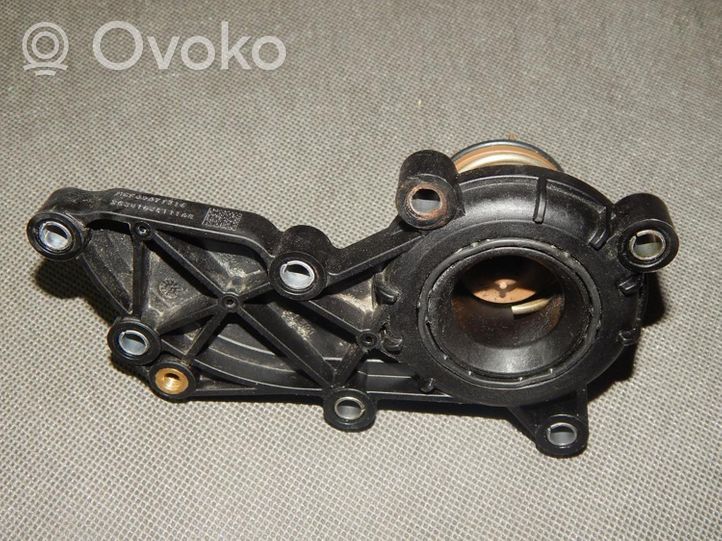 Audi A8 S8 D4 4H Termostat / Obudowa termostatu 06E121111AR