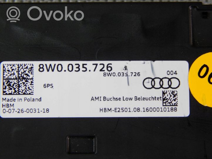 Audi A5 AUX-pistokeliitin 8W0035726