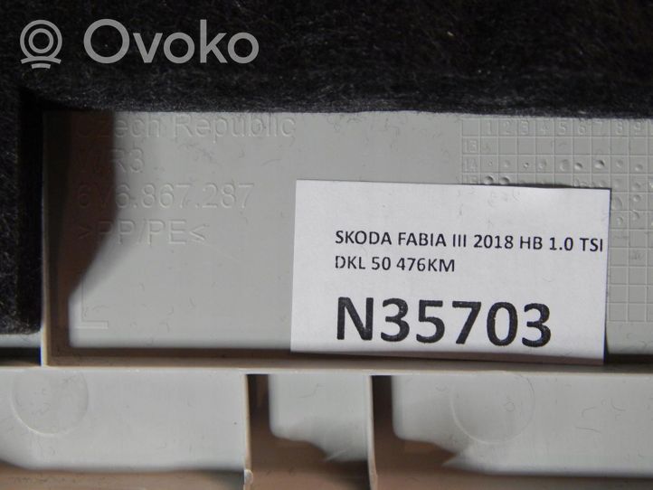 Skoda Fabia Mk3 (NJ) C-pilarin verhoilu 6V6867287