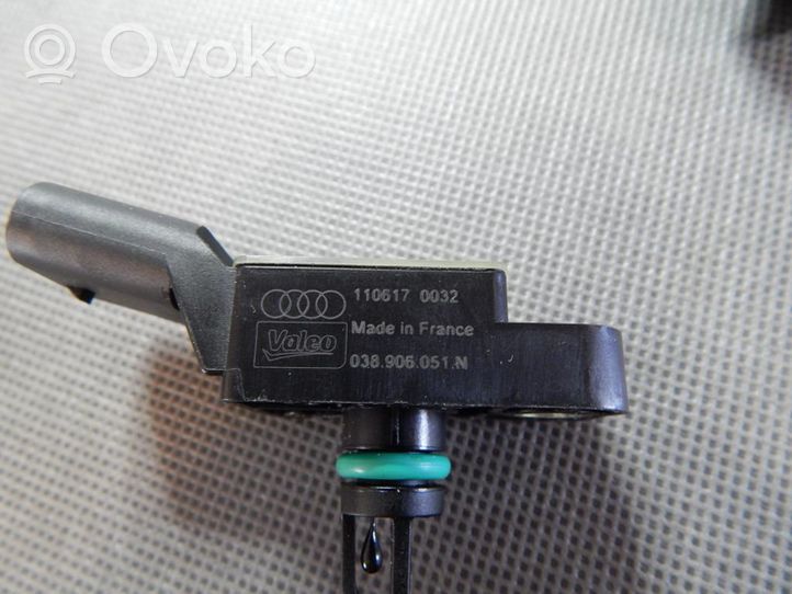 Audi A3 S3 8V Czujnik ciśnienia powietrza 038906051N