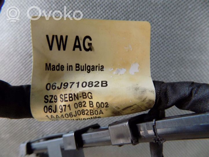 Volkswagen Tiguan Wiązka wtryskiwaczy 06J971082B