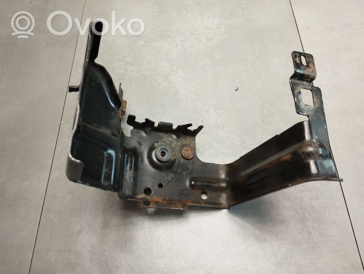 Peugeot 3008 I Supporto pompa ABS 