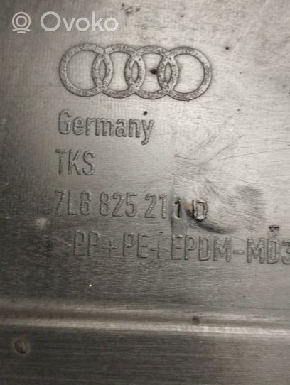 Audi Q7 4L Osłona środkowa podwozia 7L8825211D