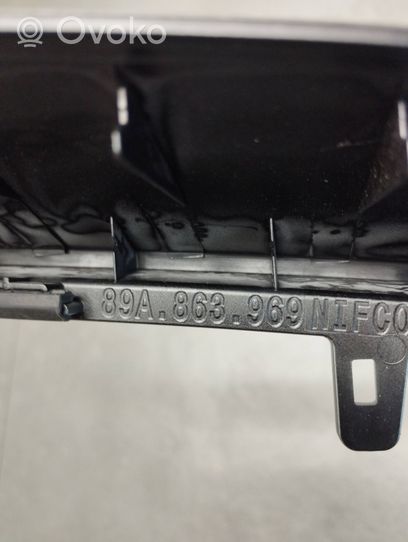 Audi Q4 Sportback e-tron Vaihteenvalitsimen kehys verhoilu muovia 89A863969